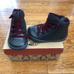 Camper for kids Lucca brown boots Size 7.5 US